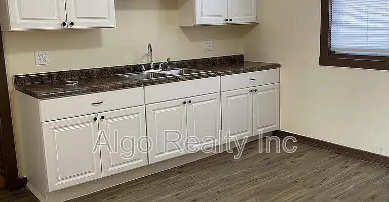 2918 Dupont Ave N #1 — Photo 1