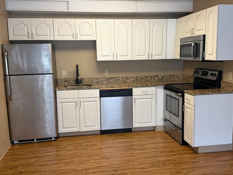 1404 Caldwell St #2 — Photo 1