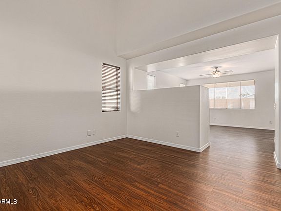 5th image of 17453 W MANDALAY Lane