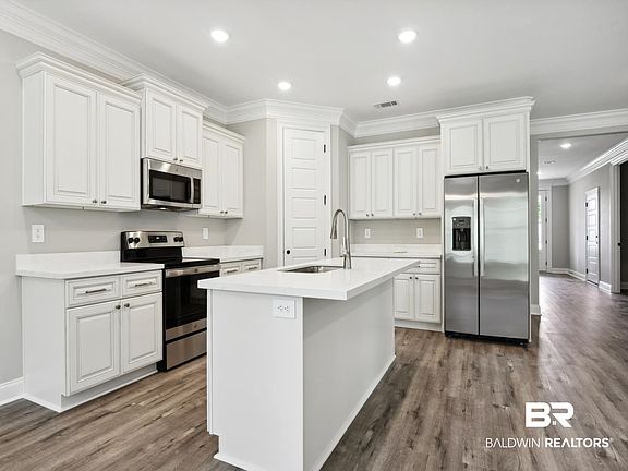 3rd image of 12932 Gondala St