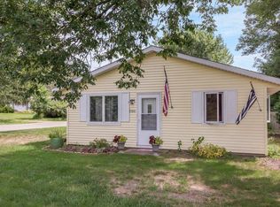 2300 Rompot St SE, Cedar Rapids, IA 52403