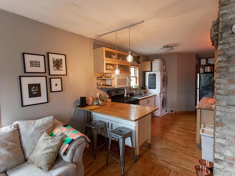 630 Quincy St NE #2 — Photo 6