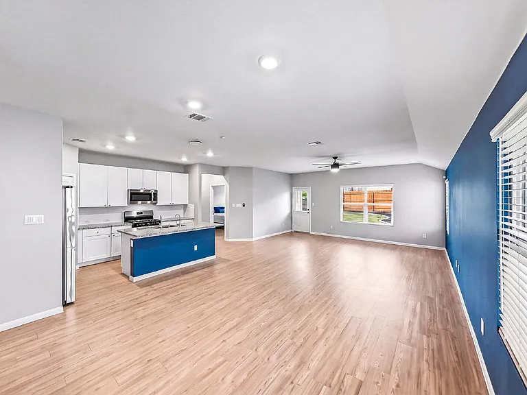 6827 Pail Pl — Photo 13