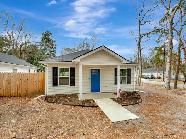 6961 Raymond Ave, North Charleston, SC 29406
