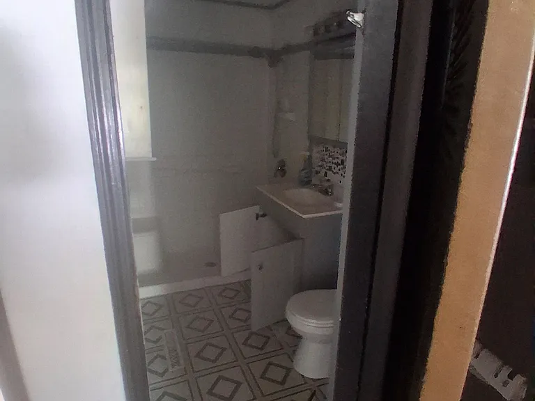 11 B Ln — Photo 10