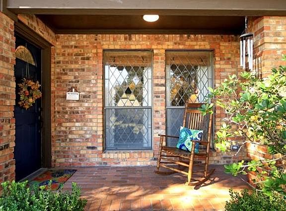 2nd image of 2029 San Miguel Dr