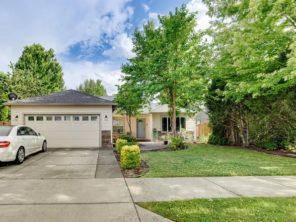 3264 Ford Dr, Medford, OR 97504