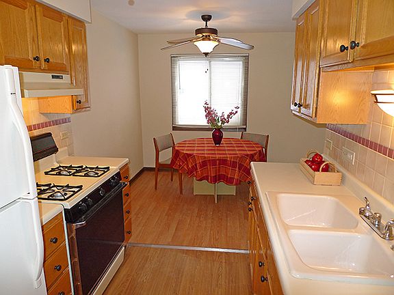 2nd image of 10424 S Central Ave #1
