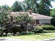 1 1/2 Blocks from LR Country Club