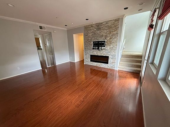 4th image of 5055 Palm Point Ct #92117