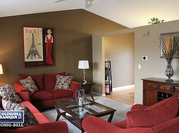 2nd image of 2751 Cadbury Cir