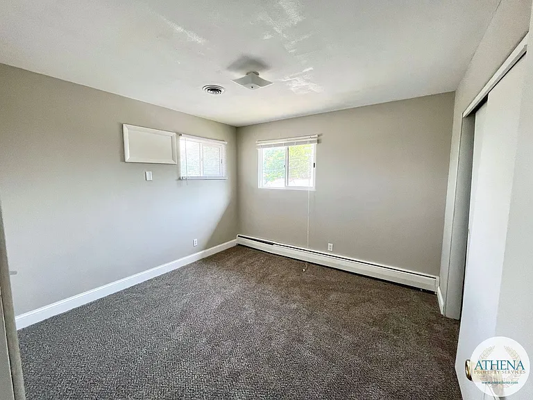 622 Bellevue St — Photo 8