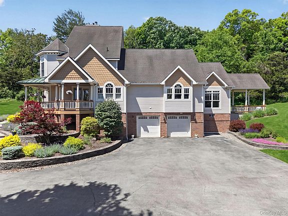 4th image of 22 Goshen Road