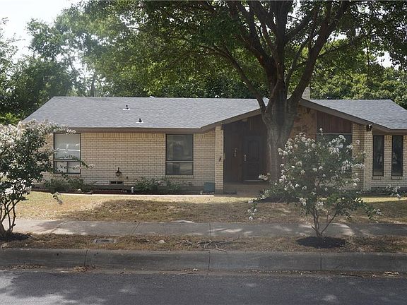 5th image of 319 Tanglewood Dr