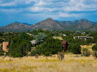 4 Baya Ct, Santa Fe, NM 87508