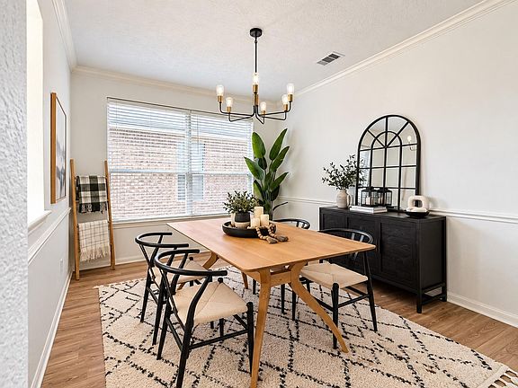 2nd image of 21418 Avalon Queen Dr