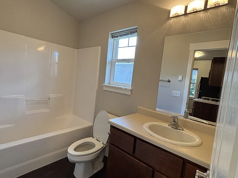 1725 S 3rd St W #105 — Photo 9
