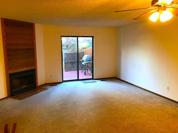 2nd image of 3440 Windmill Dr APT 4-5