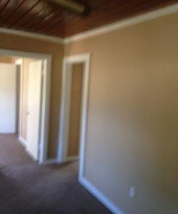 2nd image of 906 N Davis Ave