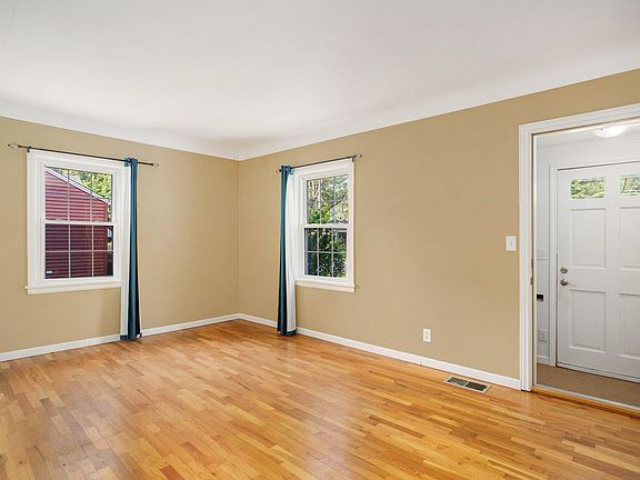 5th image of 30 31st St N