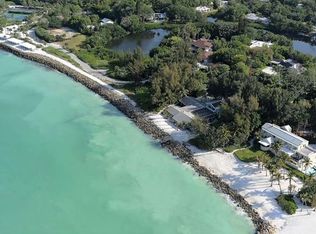 7610 Sanderling Rd, Sarasota, FL 34242