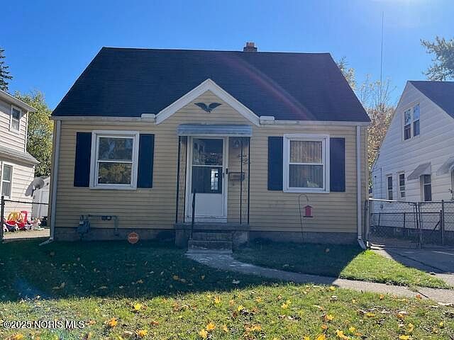 1st image of 743 Gramercy Ave