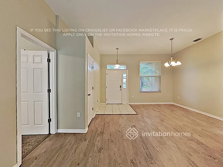 6138 36th Ln E — Photo 3
