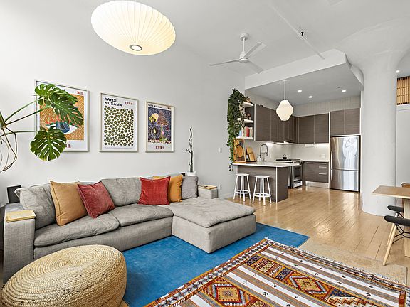 5th image of 10-55 47th Ave #5A