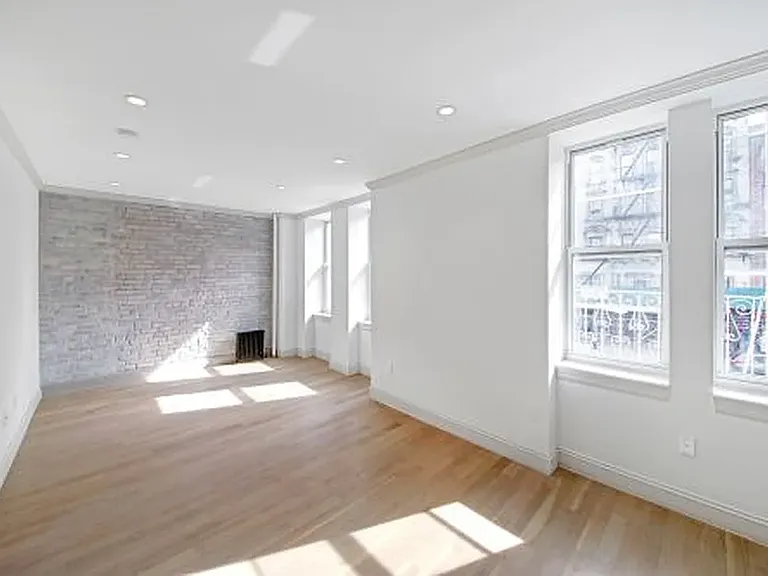 57 2nd Ave #2/3 — Photo 7