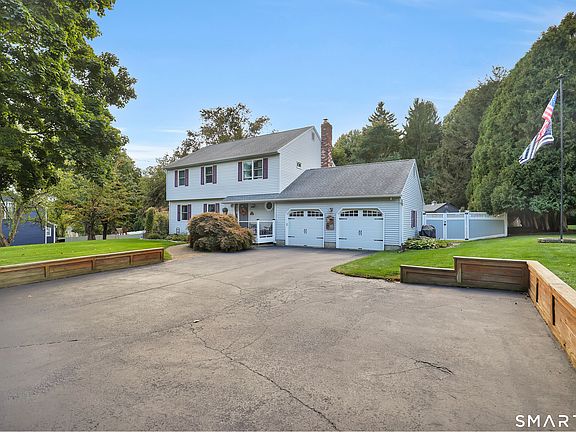2nd image of 105 Highland Avenue
