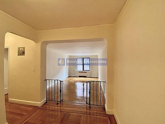 3rd image of 100 Arden St APT 3G