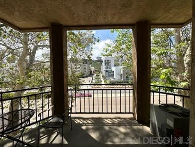 550 Camino De La Reina UNIT 214, San Diego, CA, 92108