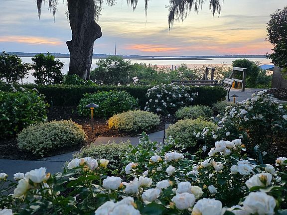 5th image of 173 Stono Dr
