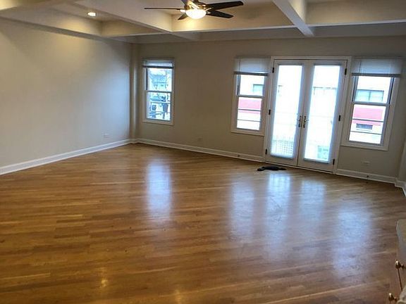 4th image of 2155 W Belmont Ave APT 3