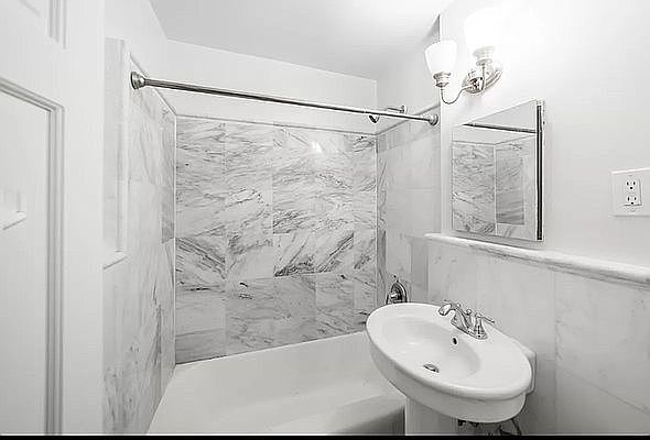 2nd image of 338 E 70th St #4AA