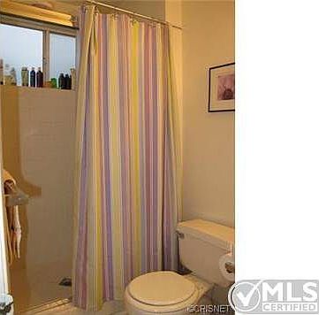 3rd image of 18611 Collins St APT E1