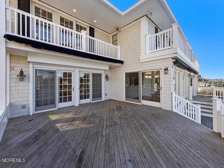 954 Barnegat Ln — Photo 86