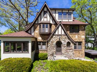 546 Park Ridge Rd, Williams Bay, WI 53191