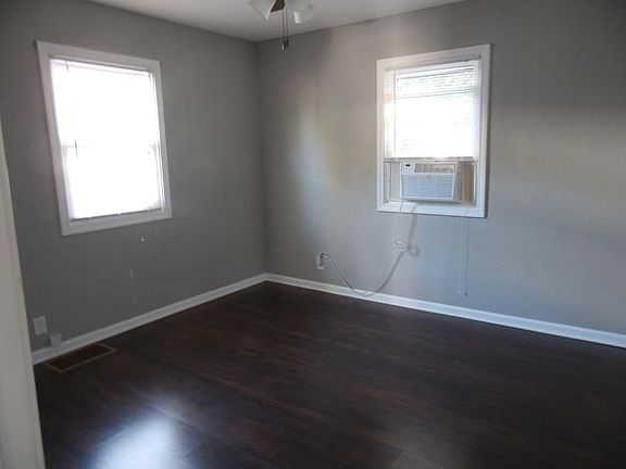 2nd image of 1615 10th Ave