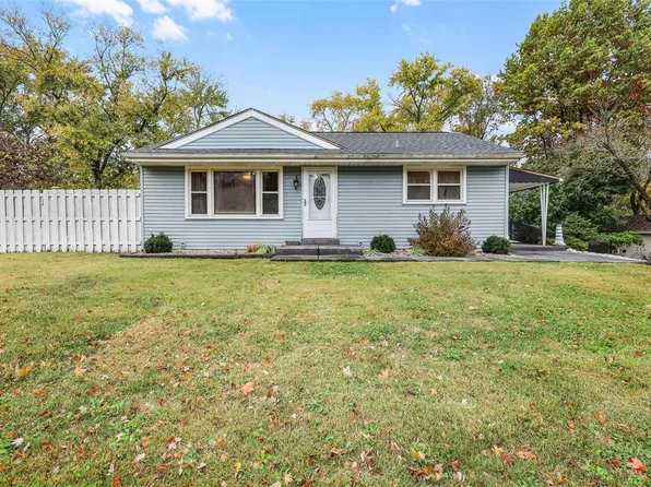 3513 Adie Rd, Saint Ann, MO 63074