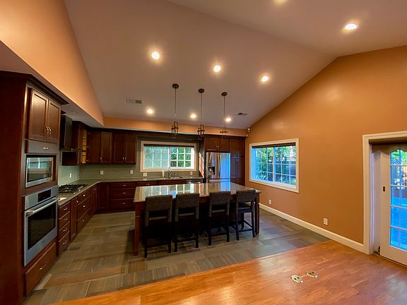 5th image of 1527 Fordham Ct