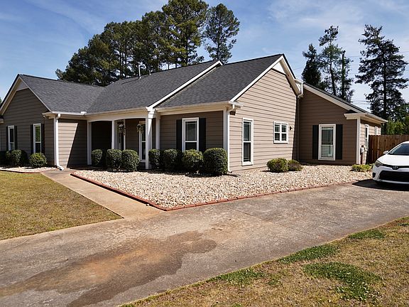 5th image of 3662 Bowbridge Ln