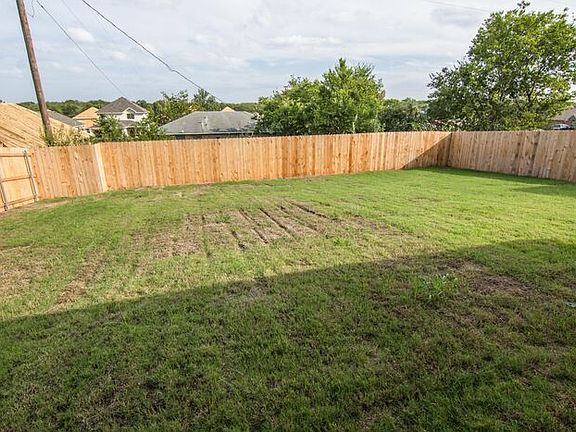 5th image of 1505 Bobolink Dr