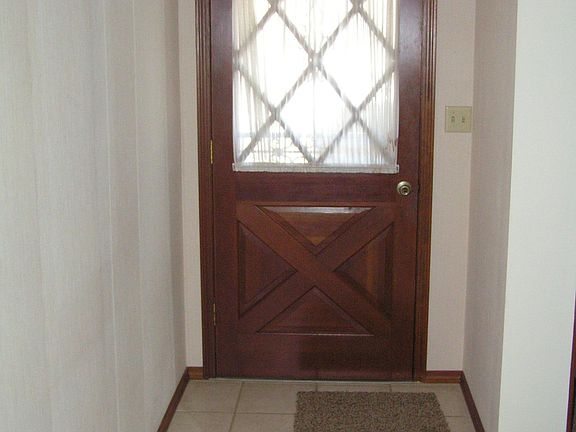 Front door entry area