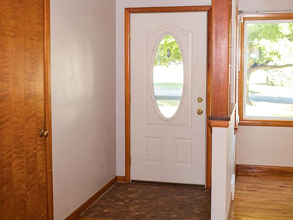 2nd image of 64 Maurer Dr