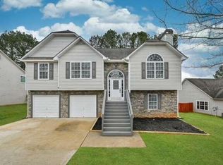 2778 Topaz Rd, Riverdale, GA 30296