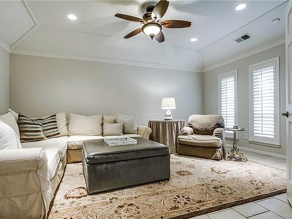 5th image of 7229 Glendora Ave