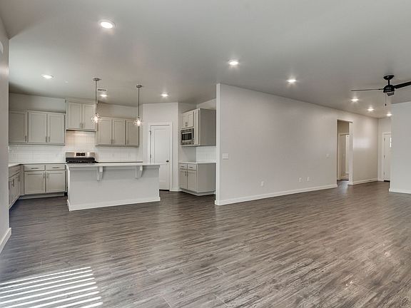 5th image of 2224 Fallview Dr