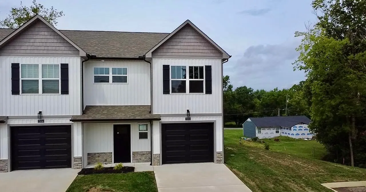 3 bed, 2.5 bath, 1464 sqft, $2,150 — Photo 2