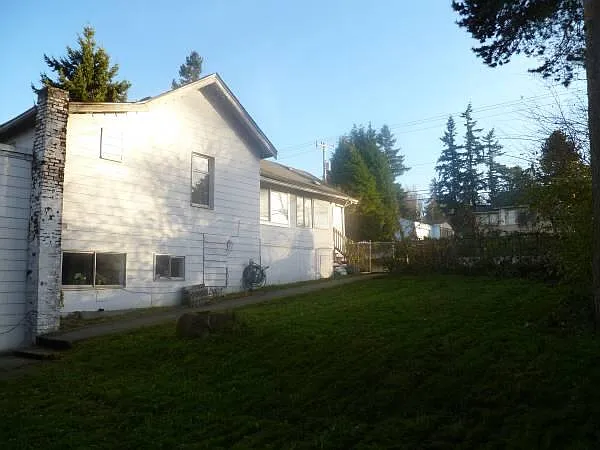 318 SW 102nd St